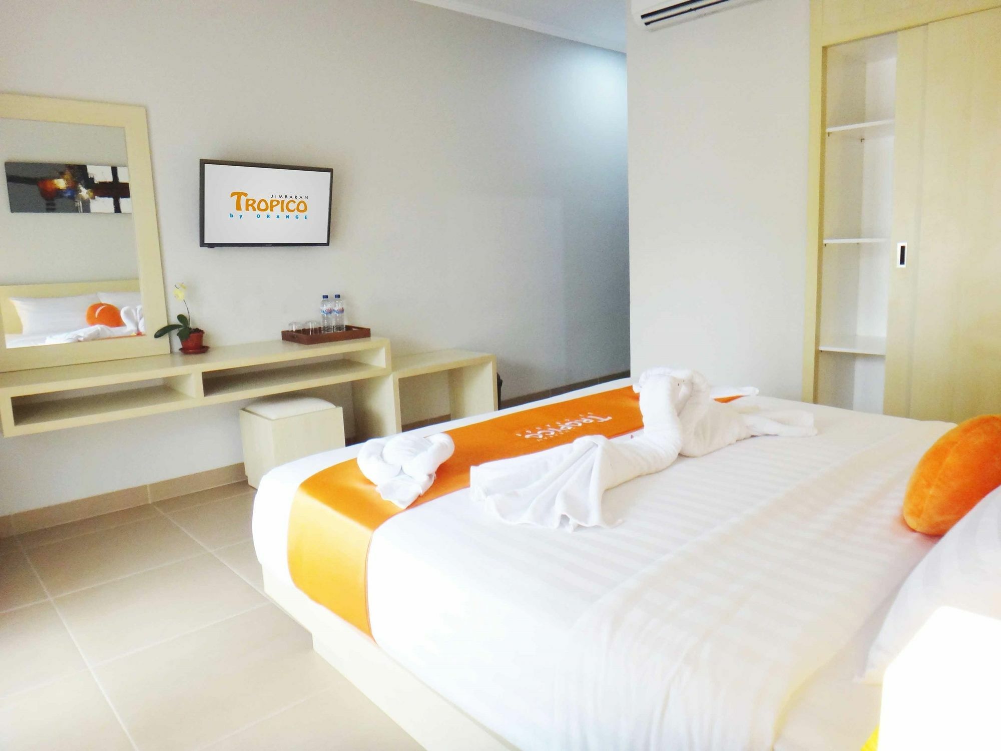 Tropico Jimbaran Bali Hotel Exterior photo